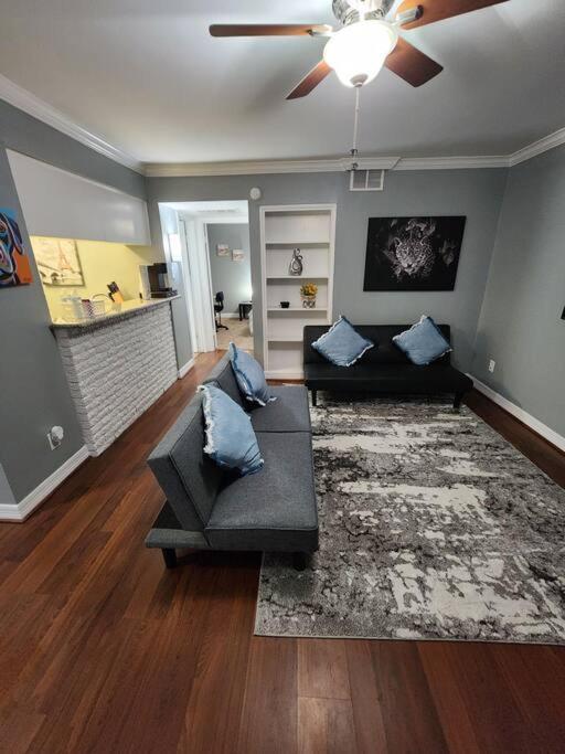 Blue Shark *E4* @ Midtown Comfortable 1Br King Apartment Houston Exterior photo